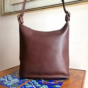 COACH Shoulder Sac #9730 Mahogany Brown Leather United States Vintage 1980s Bag